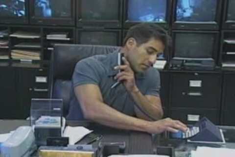 Tom Katt receives slamed By Max