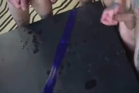 4 str8 mans, 8 Loads