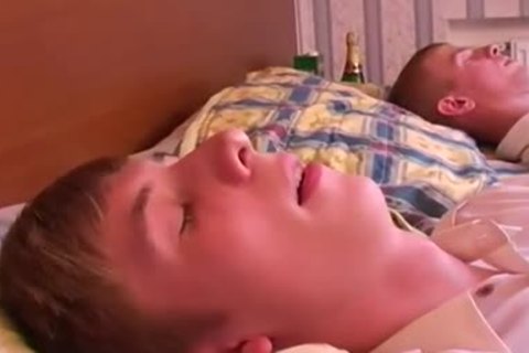 4 twinks In hawtel Room