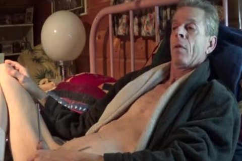 Got A new toy Last Night Tat I could not Resist. Did Not Prepare Me For An Aggressive Sounding Practice Tis Morning, But All Went Well. Still Working On 13mm And Might Not Exceed That pecker But Will Keep Trying For A while.