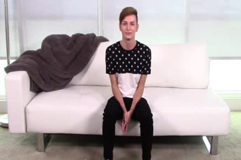 naked homo Trying To seduce His Boyfriend