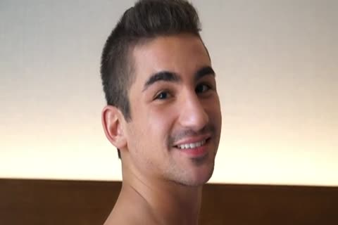 gay teen, Lukas Valentine Fingers His taut gap