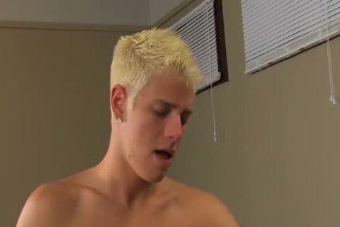 Kyle Gives His Teacher A blowjob before banging Him