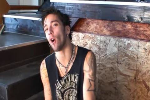 Matteo Is A guy Who loves To pound