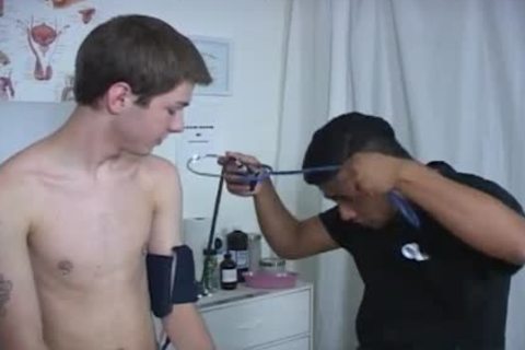 Doctor rushes wanking