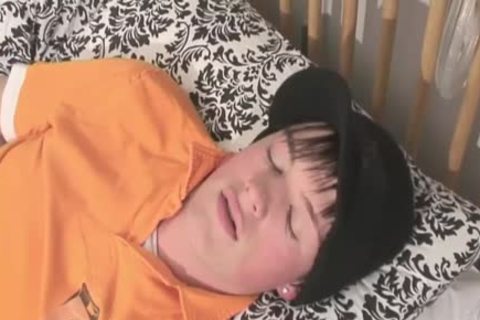 brunette hair teen Strokes Himself And Dildos booty