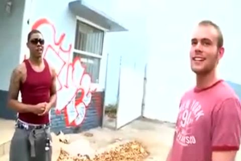 White man Hunting A Thug Bottom