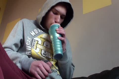 CZECH CASTING Skate boy Casting cook jerking sperm flow