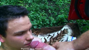 Playful teen?s solo masturbation session outdoors