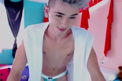 tasty teen Danny long cam Show