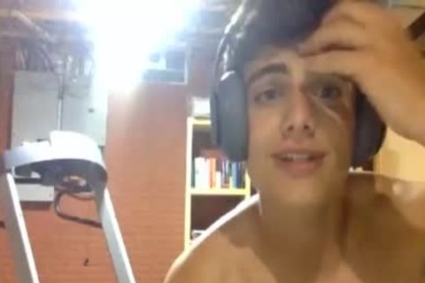 lad Showing His 10-Pounder And wazoo In Live