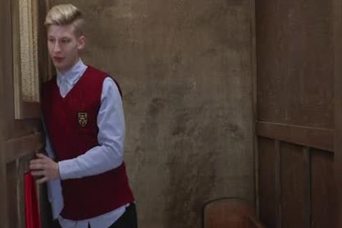 Hung Priest acquires oral stimulation In Confessional