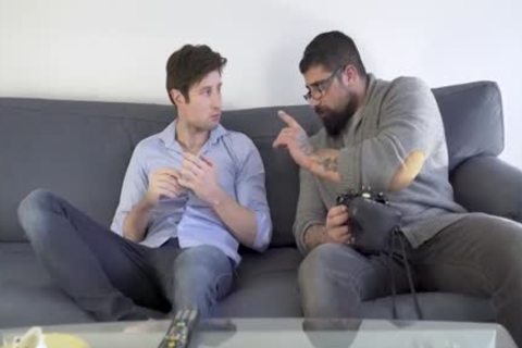 Photography Lesson - Ryan pokes bonks Drew Dixon