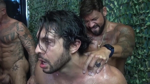 RawDads.com: Hard slamming with awesome Sean Duran as well as Silver Steele