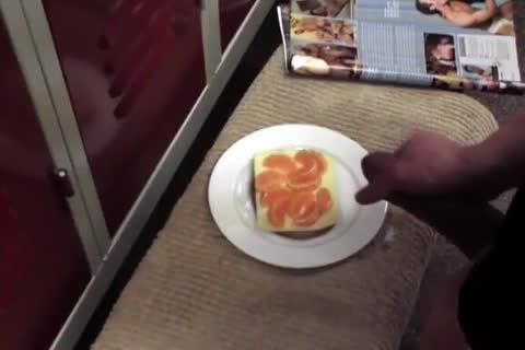 Kroussibo in public locker room #3/3 with Selfsuck and cum