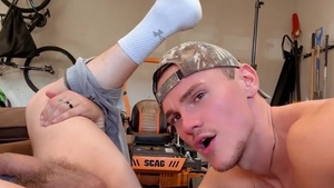 Country lad Bottoms