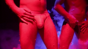 Men: Soapy Studs Make a Splash